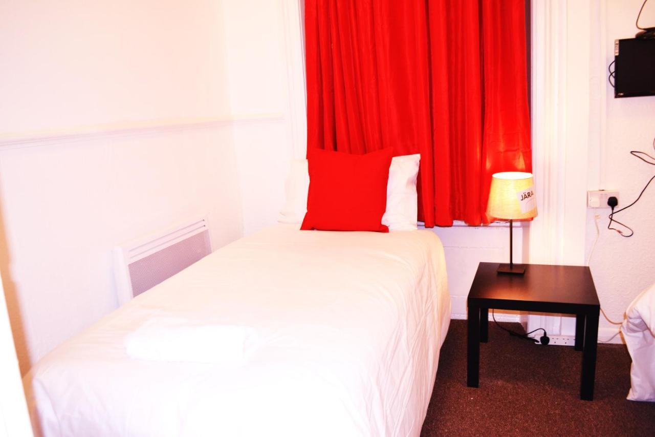 The Lion Head Hotel London Exterior photo