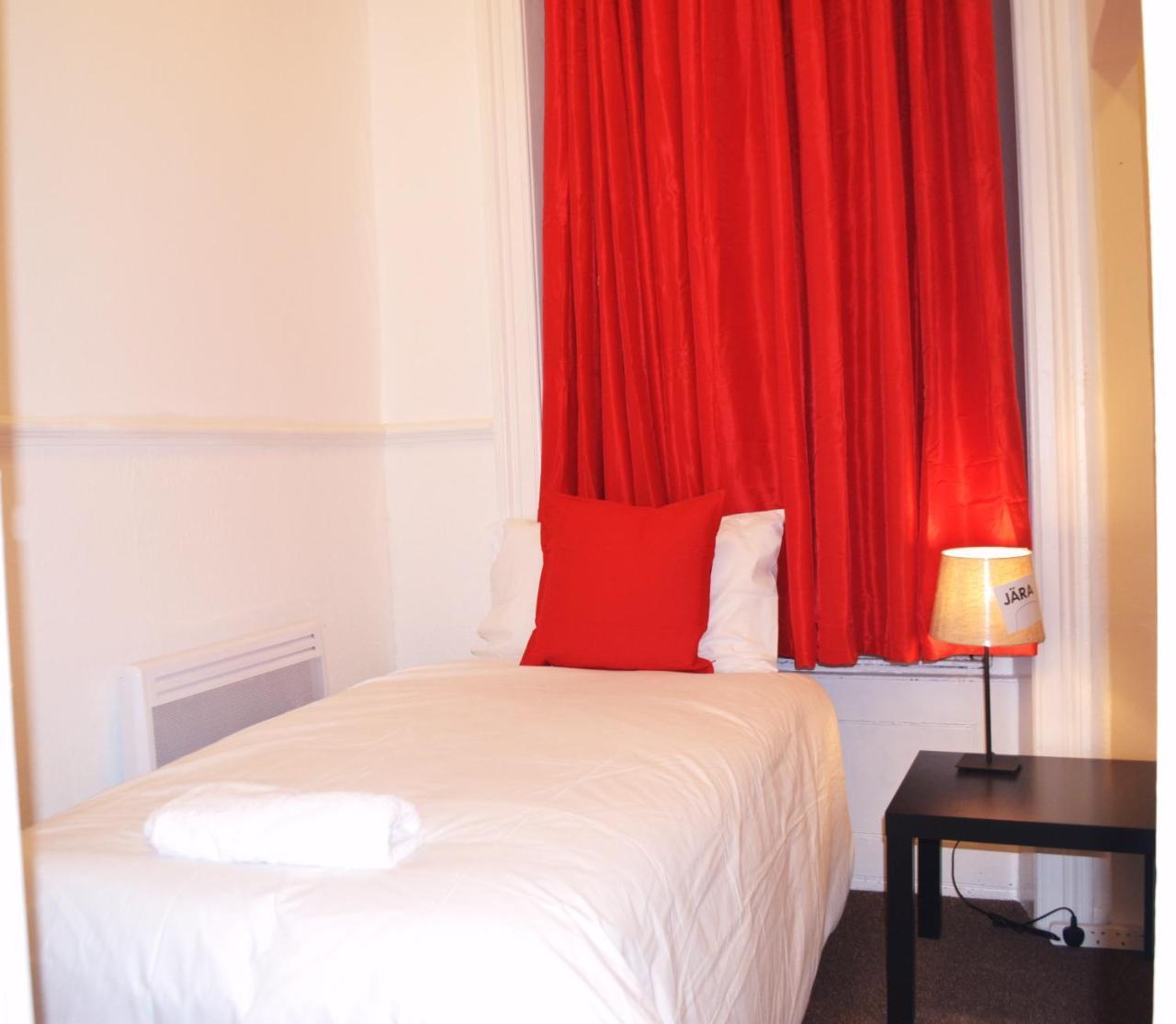 The Lion Head Hotel London Exterior photo