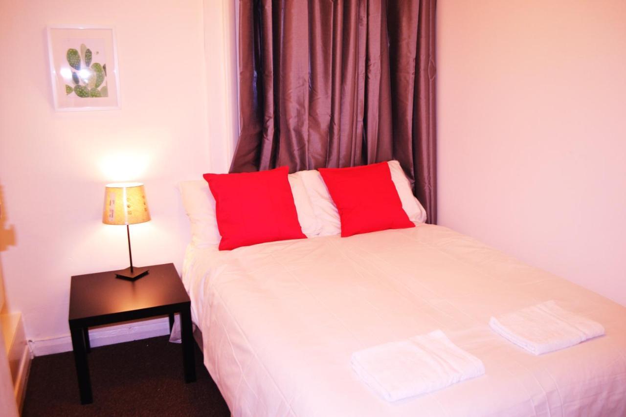 The Lion Head Hotel London Exterior photo